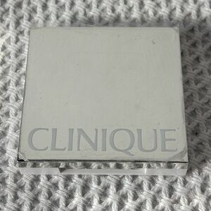 Clinique Silver Compact Case - Mirror Inside Eyeshadow Like Mink NEW WITHOUT TAG